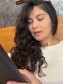 Snapshot of kinky_mila@xh chatting on 16, 6, 2026 kinky milaxh online show from 16, 6, 2026