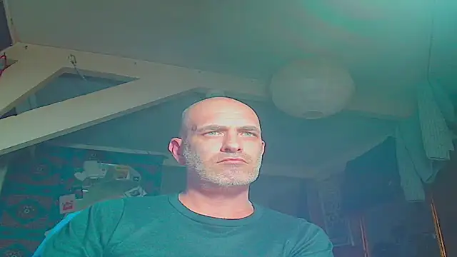 maxhard77 online show from 13, 5, 2026