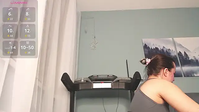 Snapshot of MilaniaCute chatting on 16, 2, 2026 MilaniaCute online show from 16, 2, 2026