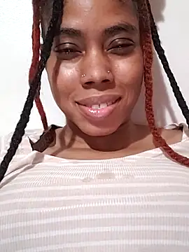 Snapshot of HONEYSWEETS_LIVE chatting on 7, 3, 2026 HONEYSWEETS LIVE online show from 7, 3, 2026