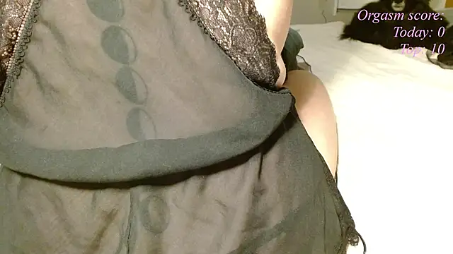 Snapshot of victoria97 chatting on 5, 4, 2026 victoria97 online show from 5, 4, 2026