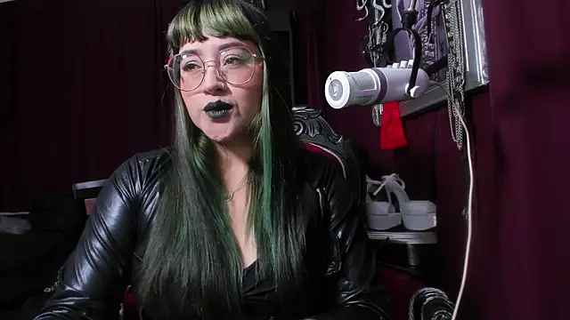 Snapshot of MeGoddesSara chatting on 4, 3, 2026 MeGoddesSara online show from 4, 3, 2026