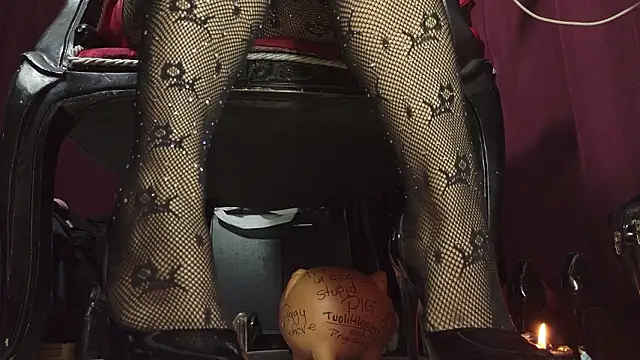 Snapshot of MeGoddesSara chatting on 18, 3, 2026 MeGoddesSara online show from 18, 3, 2026