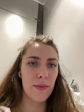 Snapshot of MariiD chatting on 27, 3, 2026 MariiD online show from 27, 3, 2026