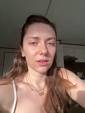 Snapshot of MariiD chatting on 12, 4, 2026 MariiD online show from 12, 4, 2026