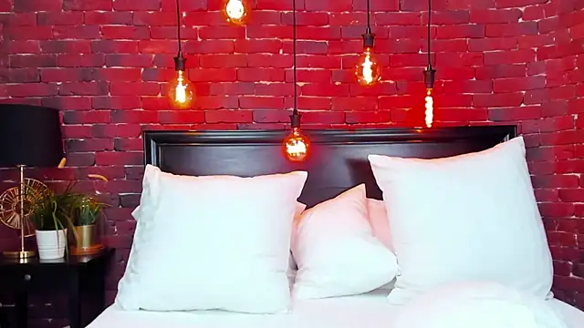 Snapshot of ChristynaRoss chatting on 28, 1, 2025 ChristynaRoss online show from 28, 1, 2025