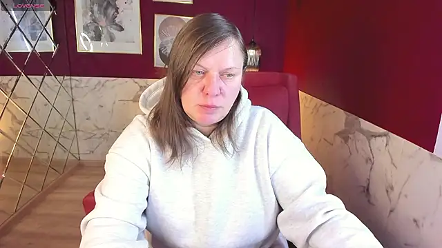 KellyPerfection online show from 2, 2, 2026