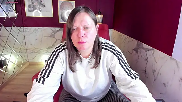 Snapshot of KellyPerfection chatting on 3, 5, 2026 KellyPerfection online show from 3, 5, 2026