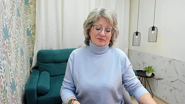 EvelynJoyful online show from 3, 3, 2026