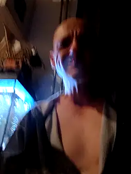 Snapshot of peter40bi chatting on 28, 9, 2025 peter40bi online show from 28, 9, 2025