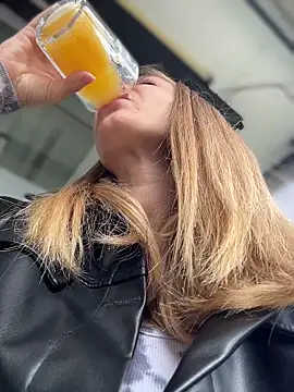 AnastasiaAniess online show from 2, 11, 2025