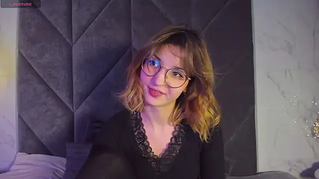 Snapshot of JaneGraceful chatting on 5, 2, 2025 JaneGraceful online show from 5, 2, 2025