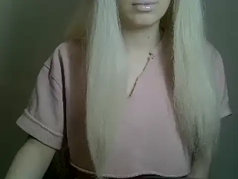 Snapshot of DitaVira chatting on 11, 3, 2025 DitaVira online show from 11, 3, 2025