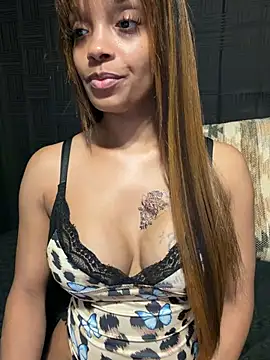 Snapshot of Rakiyahcharms chatting on 21, 6, 2026 Rakiyahcharms online show from 21, 6, 2026