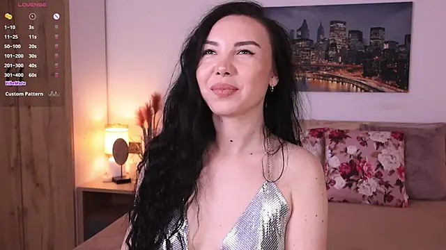 Snapshot of Leila__Sweet chatting on 19, 4, 2026 Leila Sweet online show from 19, 4, 2026