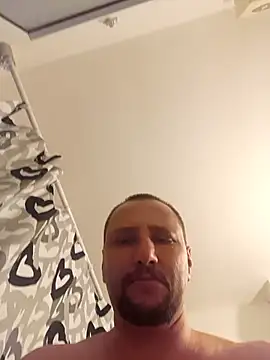 Snapshot of Miki20677 chatting on 22, 4, 2026 Miki20677 online show from 22, 4, 2026