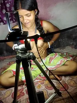 Snapshot of bijoysingha05 chatting on 23, 4, 2026 bijoysingha05 online show from 23, 4, 2026