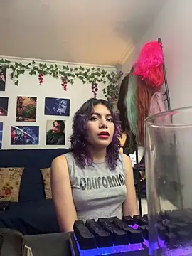 VaioletUwU online show from 19, 4, 2026