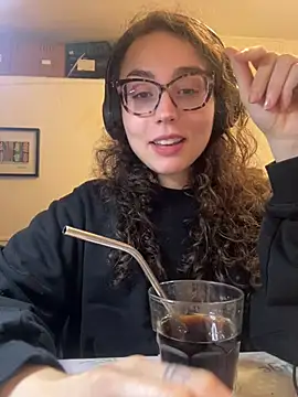 Snapshot of ladyturtle chatting on 26, 3, 2026 ladyturtle online show from 26, 3, 2026