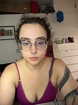 Snapshot of ladyturtle chatting on 18, 7, 2026 ladyturtle online show from 18, 7, 2026