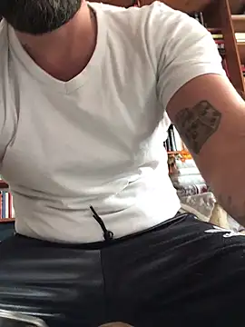 Snapshot of fuckerplayer1 chatting on 6, 3, 2026 fuckerplayer1 online show from 6, 3, 2026