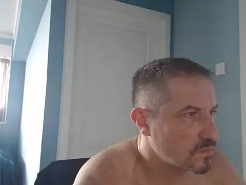 Snapshot of MisterFaithRO chatting on 10, 7, 2026 MisterFaithRO online show from 10, 7, 2026