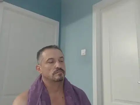 Snapshot of MisterFaithRO chatting on 13, 7, 2026 MisterFaithRO online show from 13, 7, 2026