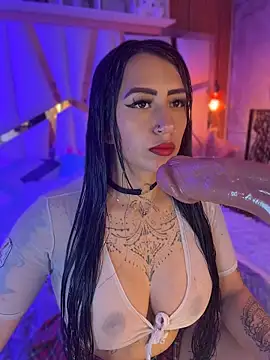 Tattooed spittingdoll online show from 21, 5, 2026