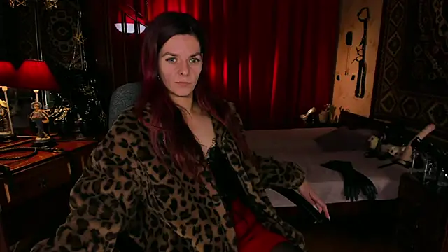 Snapshot of MargoTigress chatting on 10, 4, 2026 MargoTigress online show from 10, 4, 2026