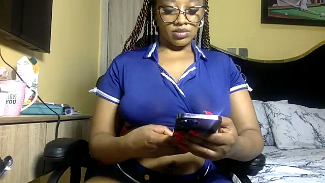 Snapshot of BOOTYBANGER24xx chatting on 2, 7, 2026 BOOTYBANGER24xx online show from 2, 7, 2026