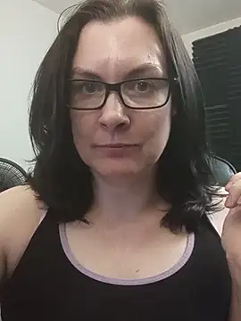 Snapshot of DesreRose chatting on 12, 5, 2026 DesreRose online show from 12, 5, 2026