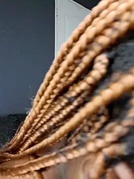 Snapshot of SWEETDOLLY29XX chatting on 31, 3, 2026 SWEETDOLLY29XX online show from 31, 3, 2026