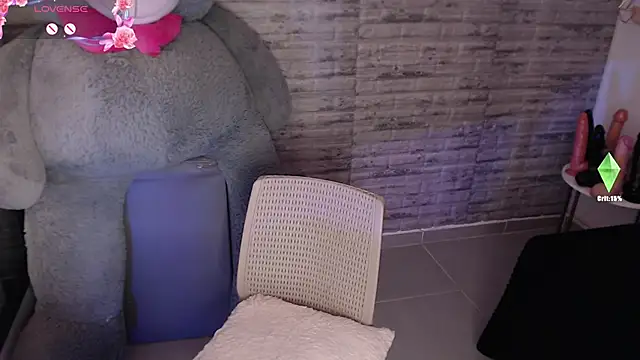 TinnaCobb online show from 9, 3, 2026