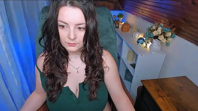 Snapshot of ErinMarshall chatting on 2, 4, 2026 ErinMarshall online show from 2, 4, 2026