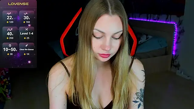 Snapshot of BiMolly chatting on 17, 3, 2026 BiMolly online show from 17, 3, 2026