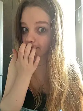 Snapshot of -MimmiLissa- chatting on 12, 4, 2026 -MimmiLissa- online show from 12, 4, 2026