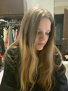 Snapshot of -MimmiLissa- chatting on 13, 4, 2026 -MimmiLissa- online show from 13, 4, 2026