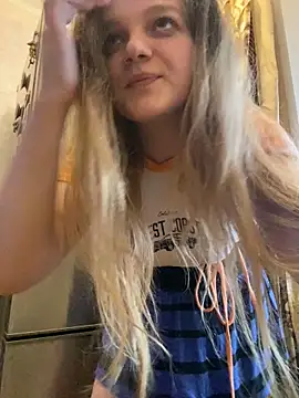 Snapshot of -MimmiLissa- chatting on 16, 4, 2026 -MimmiLissa- online show from 16, 4, 2026