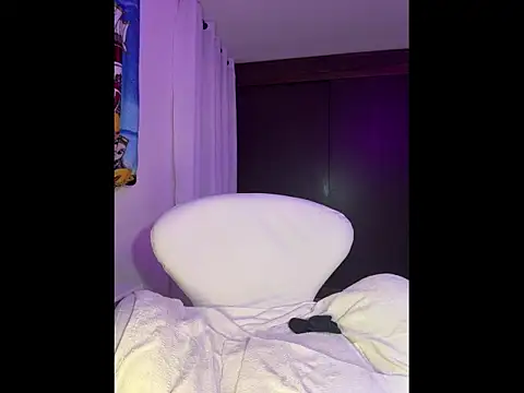 Naiara sex online show from 3, 11, 2025