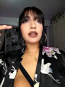 Shantal Lovee online show from 6, 6, 2026