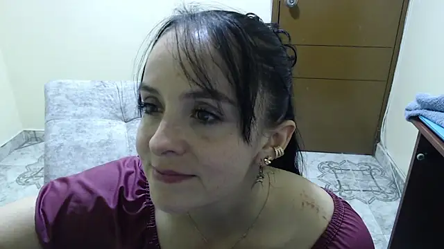 antara hotgirl online show from 28, 4, 2026