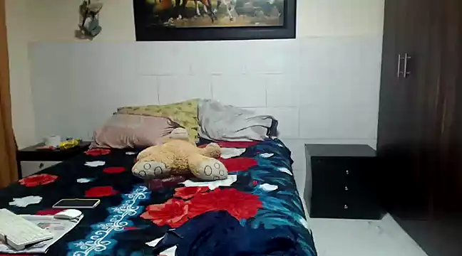 Snapshot of RobertaHott chatting on 22, 2, 2025 RobertaHott online show from 22, 2, 2025