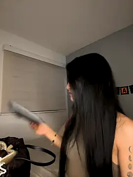 Sammy pink online show from 8, 11, 2025