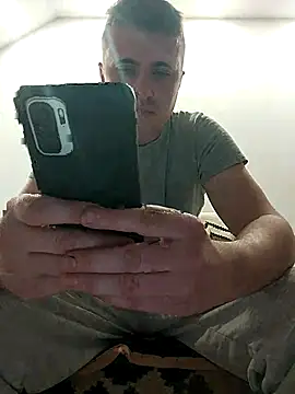 Snapshot of MrNoBoDy000 chatting on 6, 4, 2026 MrNoBoDy000 online show from 6, 4, 2026