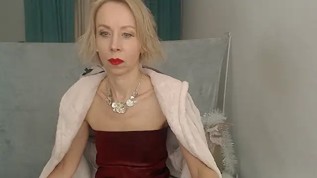 LuxuryNika online show from 13, 1, 2026