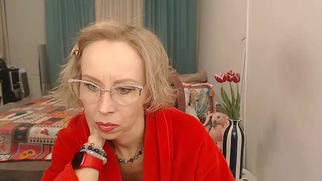 LuxuryNika online show from 19, 3, 2026