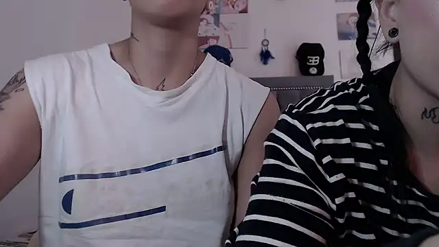 dulce maria x online show from 23, 1, 2025