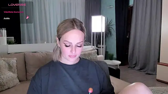 Libby Nora online show from 7, 12, 2024