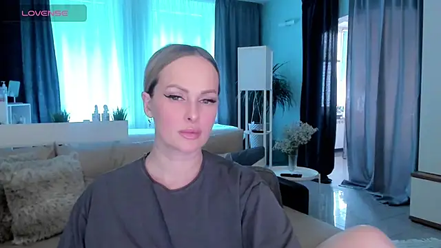 Libby Nora online show from 19, 2, 2025