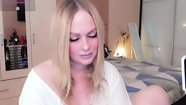 Snapshot of Libby_Nora chatting on 12, 1, 2026 Libby Nora online show from 12, 1, 2026